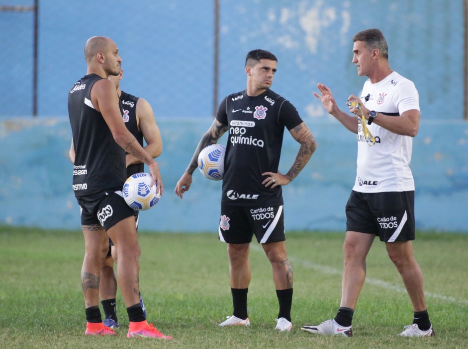 Fbio Santos, Fagner e Mancini no treino que aconteceu no estdio Cornlio de Barros, em Salgueiro (