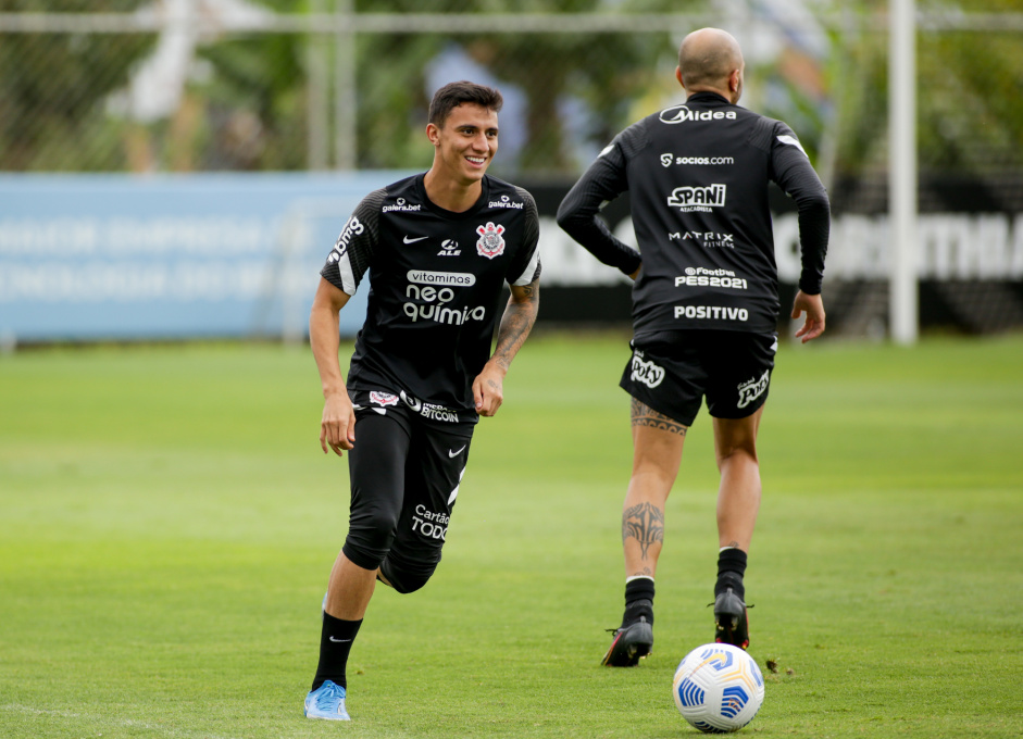 Gustavo Mantuan durante ltimo treino do Corinthians antes do jogo contra o Santos