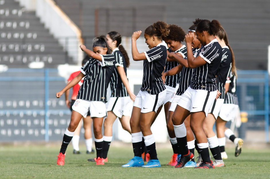 Pelo placar mnimo, Corinthians vence o Centro Olmpico pelo Paulista Feminino Sub-17