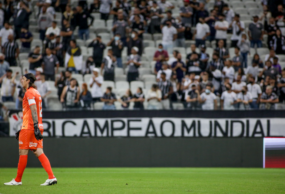 Corinthians recebe o Red Bull Bragantino neste domingo