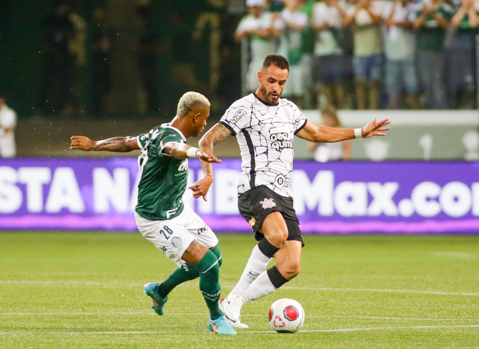 Renato Augusto em partida com o Palmeiras desta quinta-feira