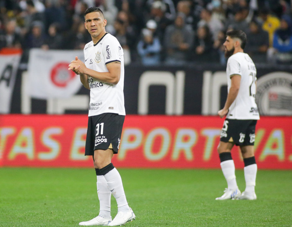 Balbuena e Bruno Mndez em ao contra o Botafogo