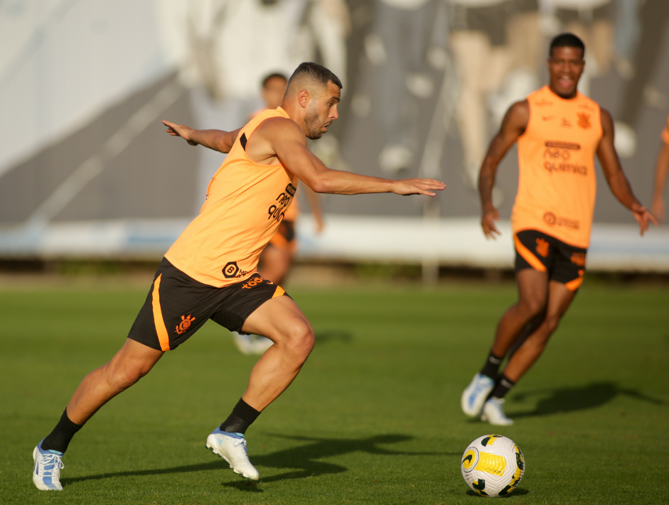 Jnior Moraes em ltimo treino do Corinthians antes de encarar o Atltico-GO