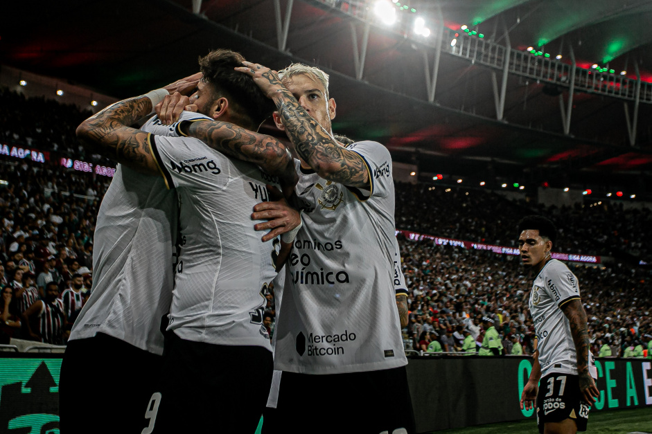 Comemorao do gol de Rger Guedes, que garantiu o empate ao Corinthians no Maracan