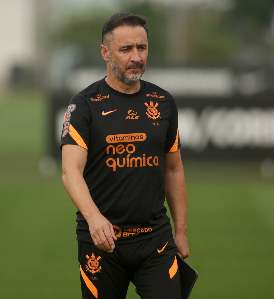 Vtor Pereira em ltimo treino do Corinthians antes da final da Copa do Brasil