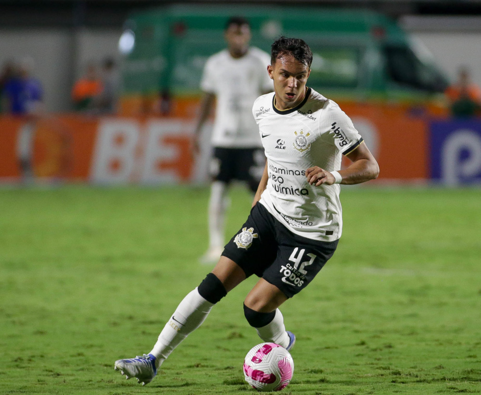 Giovane voltou a atuar pelo Corinthians aps nove jogos