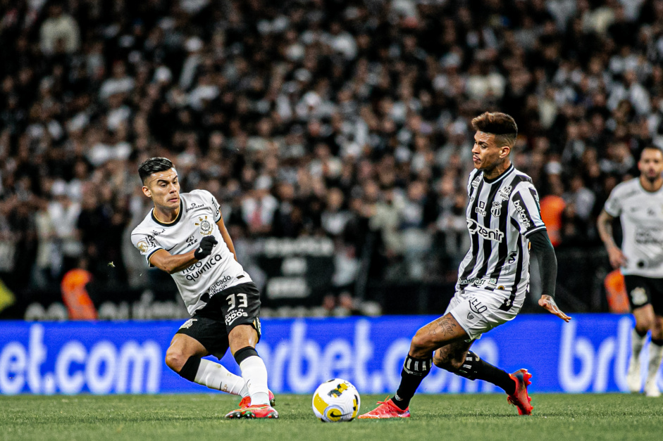 Corinthians volta a figurar entre os primeiros quatro colocados do Brasileiro
