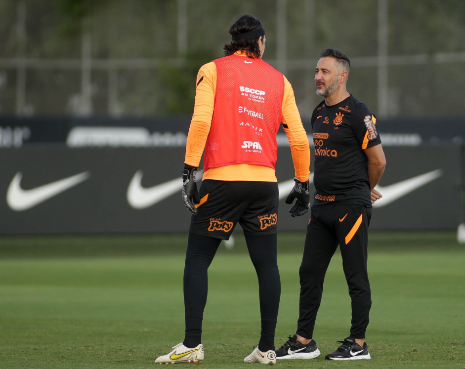 Cssio e Vtor Pereira durante o ltimo treinamento da temporada