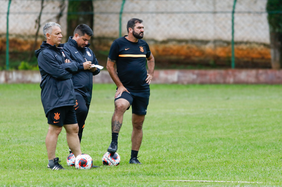 Danilo comanda a equipe de formao pela primeira vez em uma Copa So Paulo de Futebol Jnior