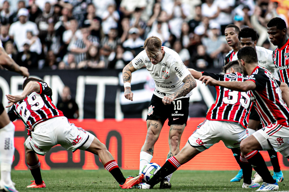 Róger Guedes é o único titular em todos os jogos do Corinthians em 2023