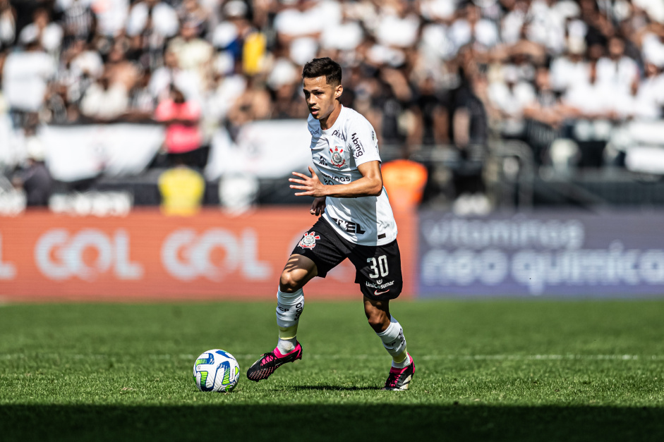 OFICIAL: SAÍDA DE JOIA! Rival do Corinthians anuncia contratação de meia destaque, criado no Terrão