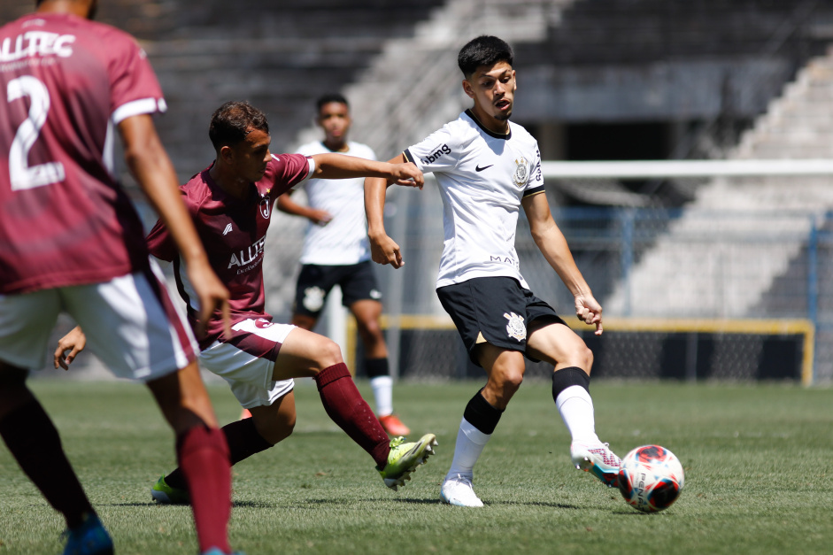 Miguel iniciou a temporada como titular do time Sub-17 do Corinthians