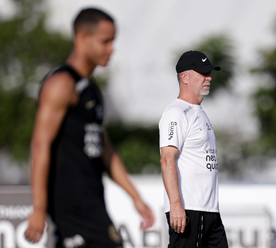 Seleção Brasileira finaliza preparação para amistoso contra