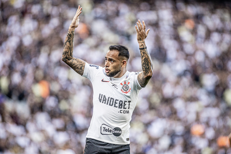 Maycon completa 200 jogos pelo Corinthians com vitria na Copa do Brasil