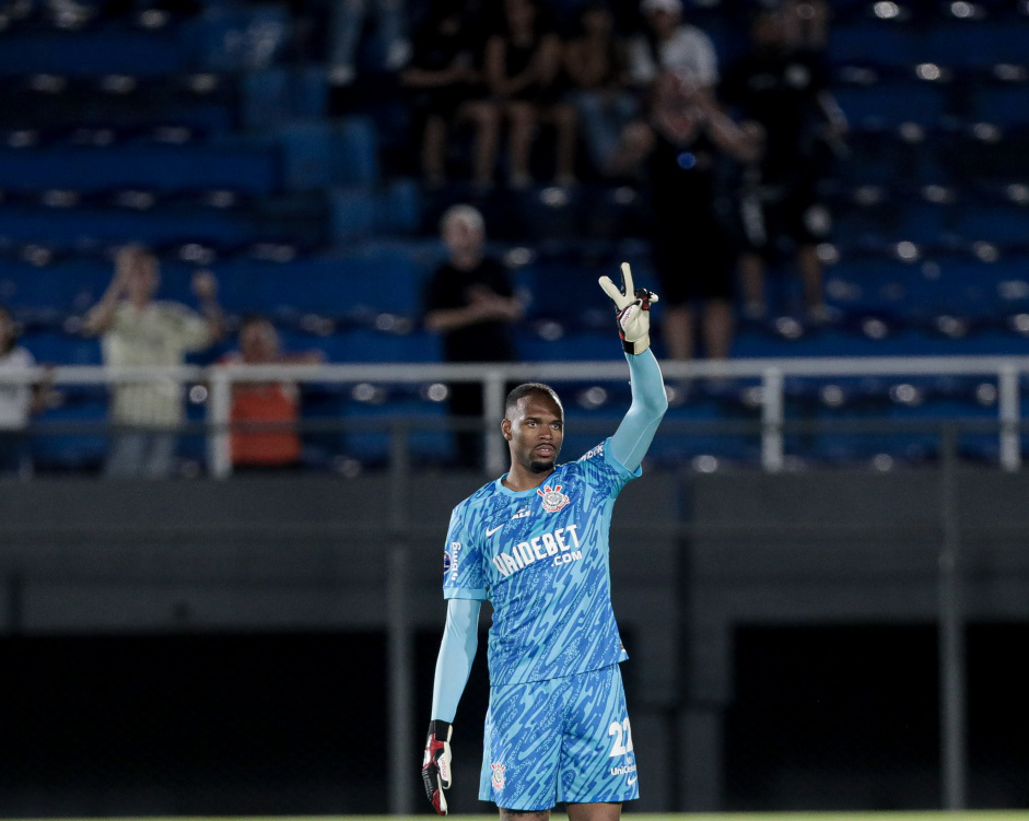 Corinthians está perto de anunciar goleiro Cassio, a sombra de Julio Cesar