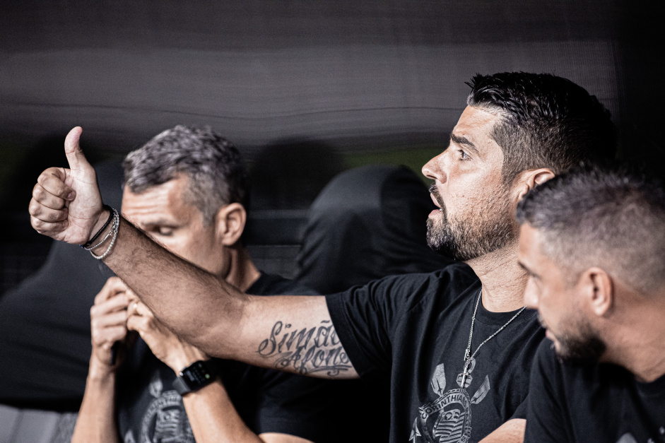 Antnio Oliveira disparou contra crticos aps a classificao do Corinthians na Copa do Brasil